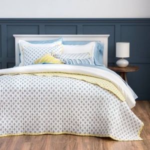 Martha Stewart Naomi Block Print Quilt Set - Queen